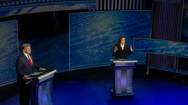 epa11597527 Republican presidential candidate Donald J. Trump (L) and Democratic presidential candidate US Vice President Kamala Harris during a presidential debate hosted by ABC News at the National Constitution Center in Philadelphia, Pennsylvania, USA, 10 September 2024. The 90 minute event is the only planned debate between the two candidates in the 2024 presidential election. EPA/DEMETRIUS FREEMAN / POOL