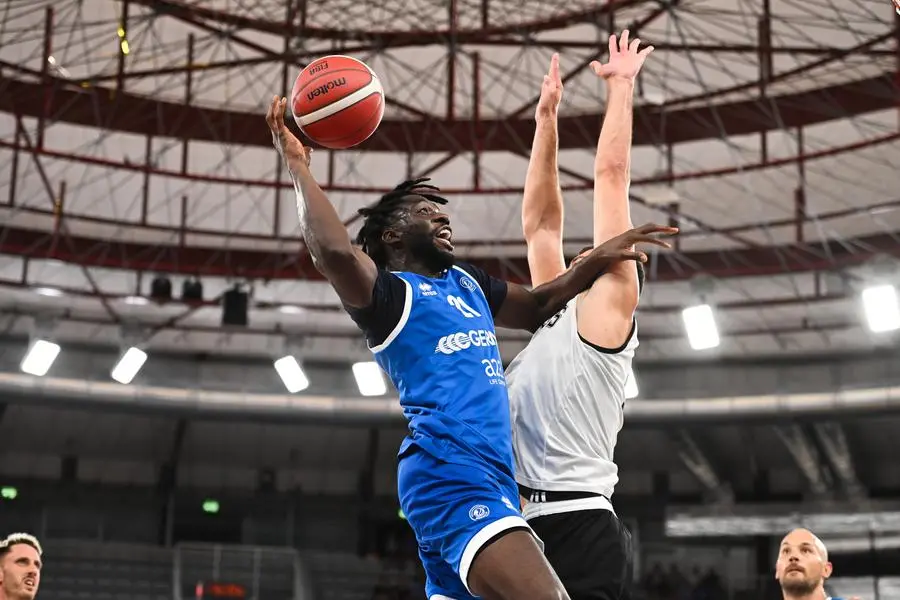 SPORT BASKET BRESCIA Trofeo Ferrari Germani Pallacanestro Brescia Segafredo Virtus Bologna NELLA FOTO Joseph  Mobio 11-09-2024 Checchi@newreporter