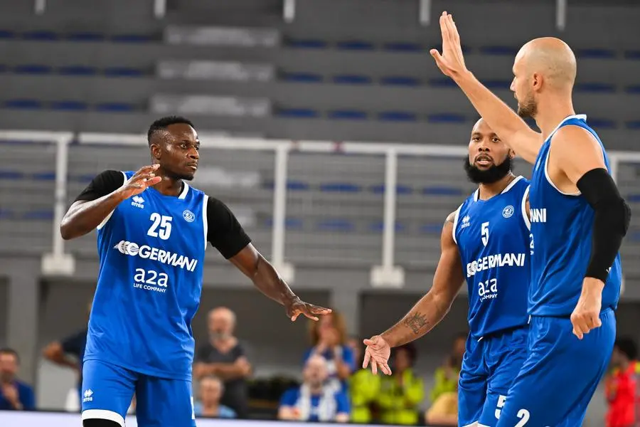 SPORT BASKET BRESCIA Trofeo Ferrari Germani Pallacanestro Brescia Segafredo Virtus Bologna NELLA FOTO David Reginald Cournooh 11-09-2024 Checchi@newreporter