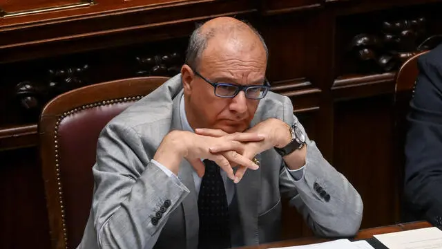 Il ministro Giuseppe Valditara, durante il question time in Aula della Camera, Roma 3 luglio 2024. ANSA/ALESSANDRO DI MEO