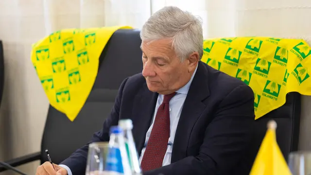 Il ministro degli esteri Antonio Tajani alla cantina di Dolianova per l'incotro con la coldiretti Sardegna 14 Settembre 2024 ANSA/FABIO MURRU