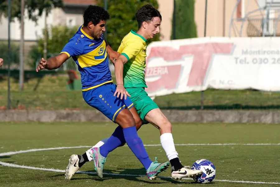 PRIMA CATEGORIA CALCIO BRESCIA MONTIRONE - PAITONE NELLA FOTO MZOUGHI E MARINONI    15-09-2024 perteghella@newreporter