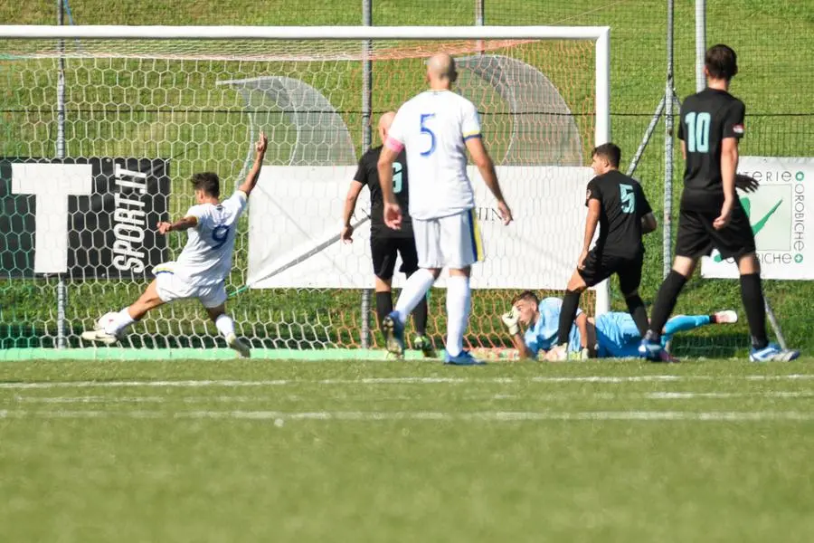 CALCIO ECCELLENZA GIRONE C CAZZAGO BORNATO CALCIO VS  ATELITICO CASTEGNATO  NELLA FOTO GOAL MARINACI JACOPO  15-09-2024 zanardini@newreporter