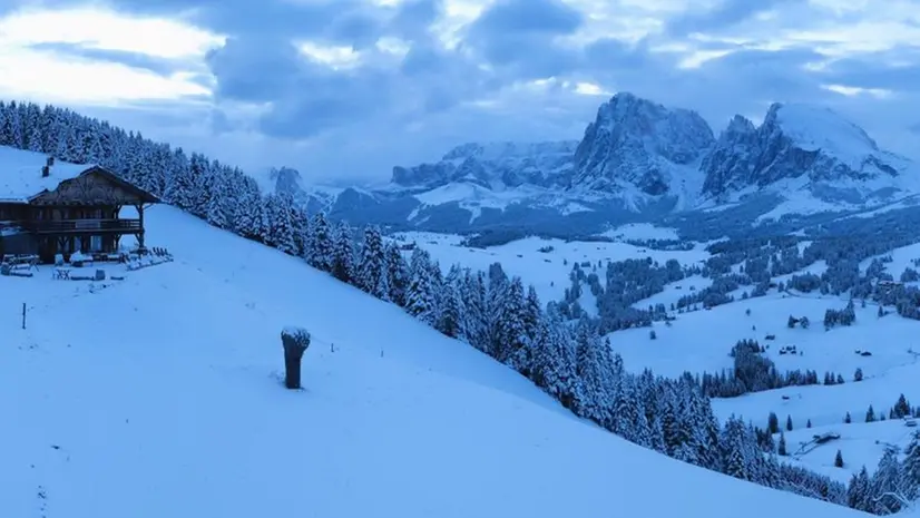 L'Alpe di Siusi immortalata da una webcam il 13 settembre - Foto www.seiseralm.it © www.giornaledibrescia.it