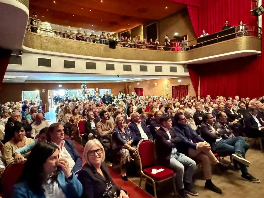 L'assessore Bertolaso a Desenzano del Garda