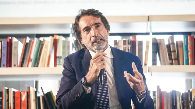 Francesco Messina. Opsiti di sabato 14 ottobre, al Torino Crime Festival al Circolo dei Lettori, l’ex magistrato Giancarlo Caselli e il prefetto di Padova, Francesco Messina, durante l'incontro Intreccio fatale: massoneria e mafia ANSA/JESSICA PASQUALON