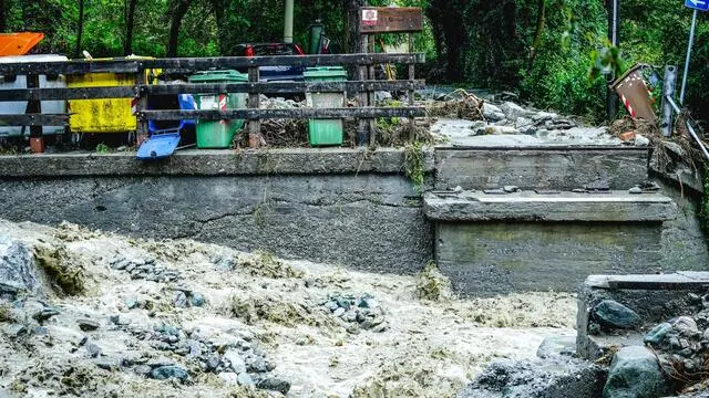 Nubifragi in Piemonte, rii esondati e un torrente al limite nella frazione isolata di Combe in Val di Susa. Torino 05 settembre 2024 ANSA/TINO ROMANO