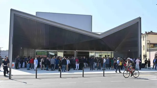 L'inaugurazione del Teatro Borsoni