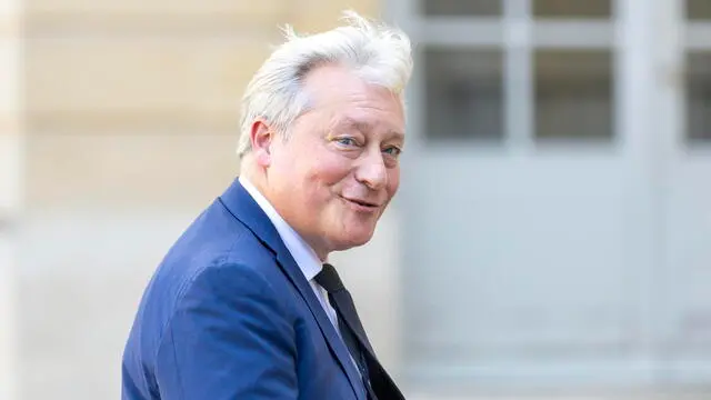 epa11613976 Laurent Henart, President of the social-liberal Radical Party (PRV), arrives at the Hotel De Matignon, French prime ministers' official residence in Paris, France, 19 September 2024. Prime Minister Barnier continues to meet French political figures in the purpose of forming his government. EPA/ANDRE PAIN