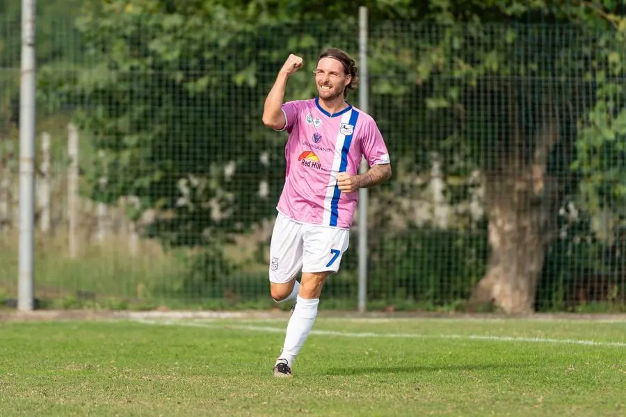 SPORT CALCIO PRIMA CATEGORIA LA SPORTIVA OME BORGOSATOLLO nella foto ESULTANZA GOL LODA 1-0 22-09-2024 pasquali@newreporter