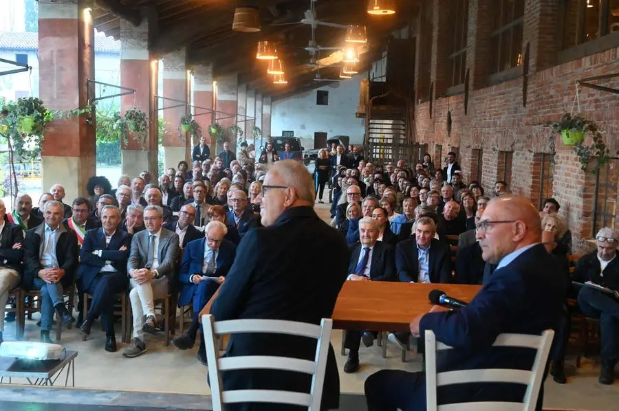 PADERNELLO PRESENTAZIONE LIBRO FAMIGLIA BETTONI  REDAZIONE PROVINCIA 23-09-2024 GABRIELE STRADA NEW EDEN GROUP 