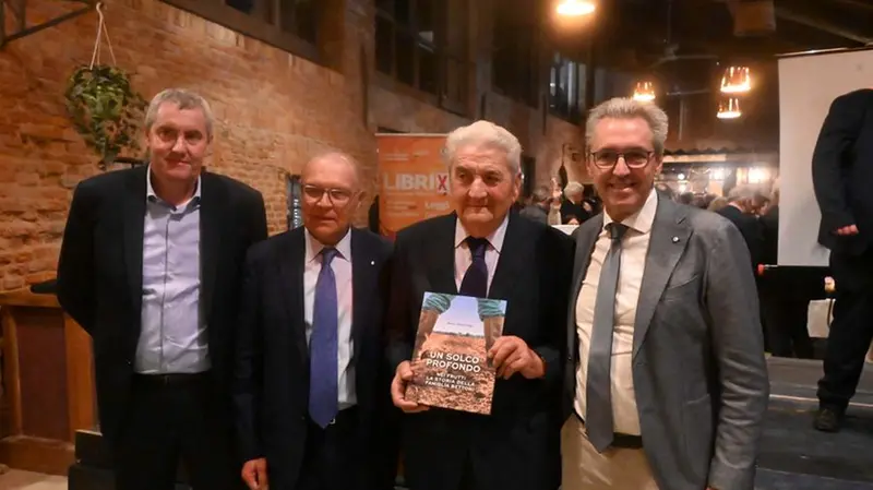 PADERNELLO PRESENTAZIONE LIBRO FAMIGLIA BETTONI REDAZIONE PROVINCIA 23-09-2024 GABRIELE STRADA NEW EDEN GROUP