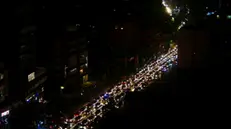 epa11621445 Lebanese people flee with their cars from southern Lebanon towards Sidon and Beirut, at Zahrani-Nabatieh road, in Ghazieh, southern Lebanon, 23 September 2024. Thousands of Lebanese fled southern Lebanon after the Israeli army issued an evacuation warning. The Israeli military announced on 23 September that it launched 'extensive' airstrikes on Hezbollah targets in Lebanon. Lebanese residents of villages in the Beqaa Valley 'who are inside or near houses where rockets and weapons are stored' have been warned to 'move away immediately! For your safety and protection', the statement added. According to Lebanon's Ministry of Health, at least 492 people have been killed and more than 1,645 others injured following continued Israeli airstrikes on southern Lebanese towns and villages since 23 September morning. EPA/STR