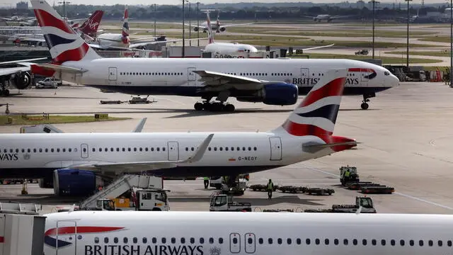 epa10828531 British Airways aircrafts at Heathrow Airport in London, Britain, 30 August 2023. Travelers have been cautioned that flight disturbances might endure for several days. This follows a technical breakdown in the UK's air traffic control system, which resulted in hundreds of thousands of passengers being either stuck or experiencing delays during the summer bank holiday. EPA/ANDY RAIN