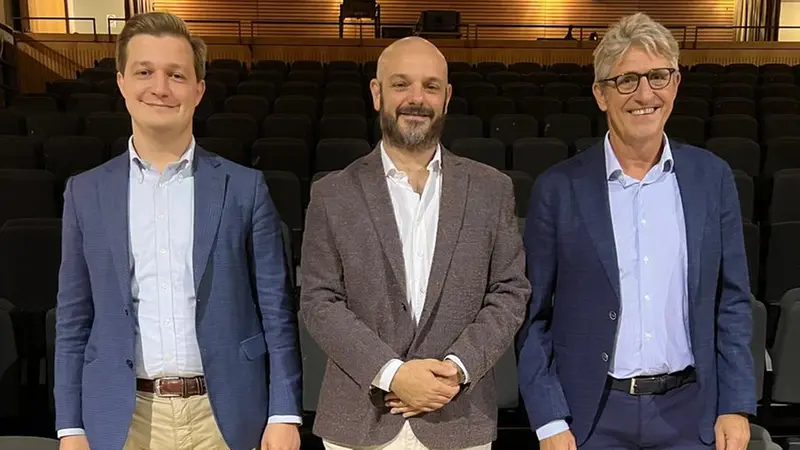 Da sinistra Apostoli, Stefanelli e Valetti, a margine della presentazione - © www.giornaledibrescia.it