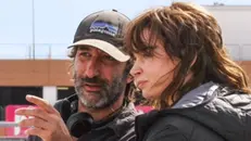 Andrea Corsini e Carolyn Bracken sul set di «Ferine»