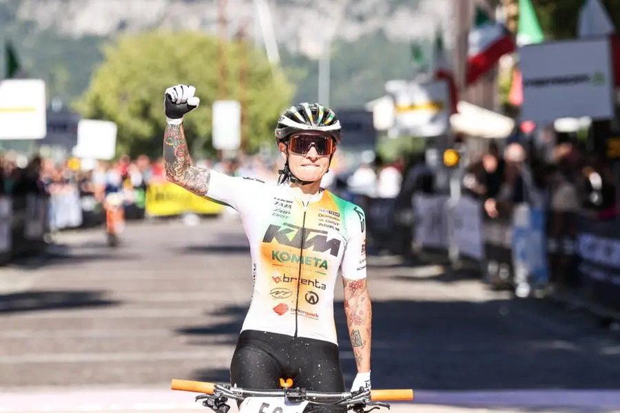 Dario Acquaroli, i vincitori e il podio della gara mountain bike