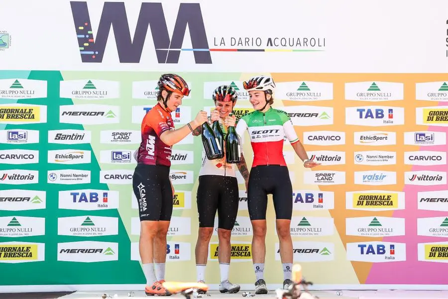 Dario Acquaroli, i vincitori e il podio della gara mountain bike