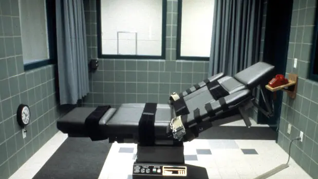 A table in the execution room at the U.S. federal prison in Terre Haute, Indiana, is pictured in this undated handout photo. Timothy McVeigh was executed June 11, 2001 by lethal injection at the federal prison in Terre Haute for the April 19, 1995 truck bombing of Murrah Federal Building in Oklahoma City that killed 168 and injured hundreds. REUTERS/HO/Federal Bureau of Prisons