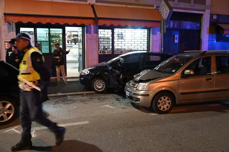 Investito un diciannovenne in via Togni