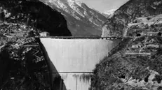 Bolzano: Diga del Vajont vista dal monte . ansa archivio sim neg. 36074