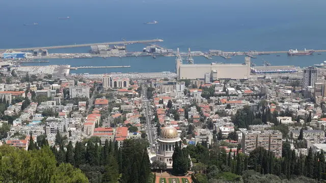 epa11563844 A view of the BahÃ¡'Ã Gardens in the northern city of Haifa, Israel , 25 August 2024. The Israeli military stated that Israeli Air Force fighter jets struck targets belonging to the Hezbollah organization that posed an imminent threat to the citizens of the State of Israel. Hezbollah stated that it had fired more than 300 missiles and drones at Israel. The Israeli Home Front Command changed the safety instructions to the public, the municipality of Haifa, announced the public is prohibited from staying at the beach for safety reasons. EPA/ABIR SULTAN