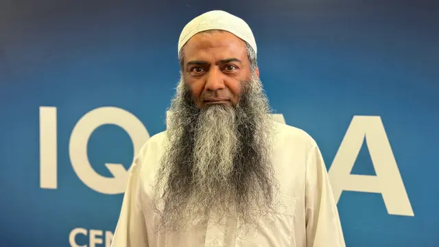 L'imam pakistano della moschea di Bologna Zulfiqar Khan è stato prelevato dalla Polizia e portato in Questura a Bologna per l'espulsione dal nostro Paese