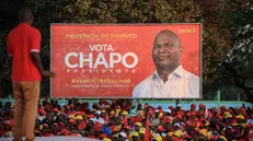 epa11646177 Frelimo presidential candidate Daniel Chapo delivers a speech during his election campaign in Maputo, Mozambique, 06 October 2024. Mozambique is holding its seventh presidential and legislative elections on 09 October, as well as the fourth elections for provincial assemblies and governors. The current head of state, Filipe Nyusi, has reached the constitutional limit of two terms and is no longer running. EPA/JOSE COELHO