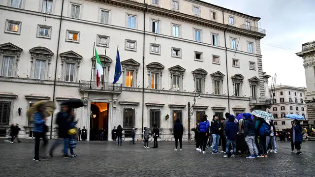 La facciata di Palazzo Chigi durante la riunione del Consiglio dei Ministri, Roma, 11 marzo 2024. ANSA/RICCARDO ANTIMIANI