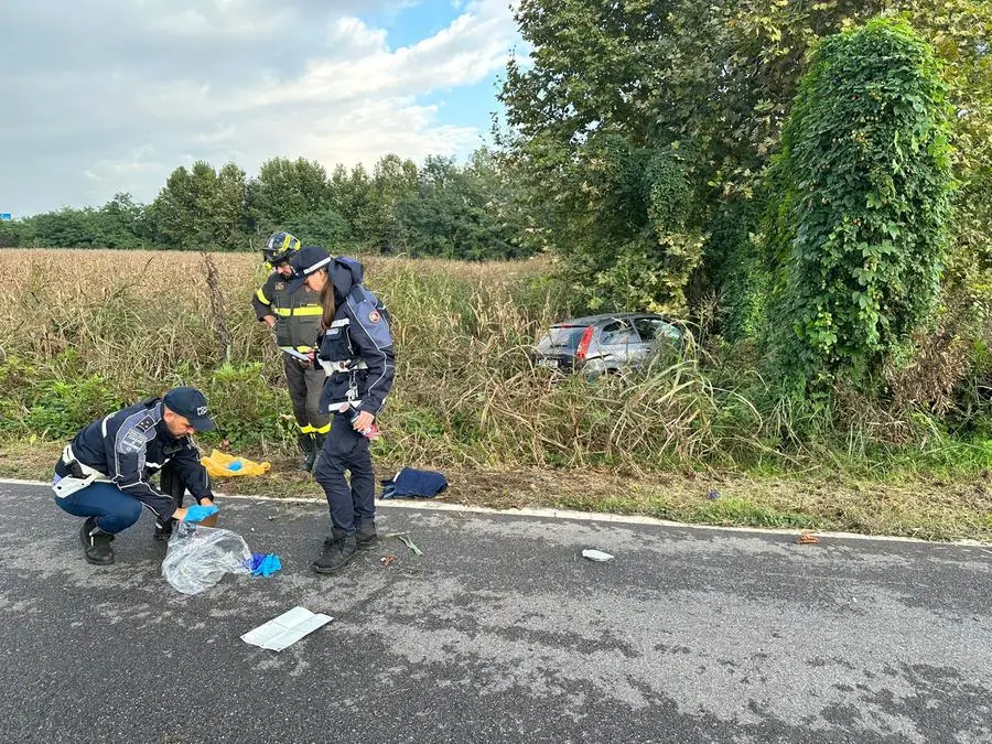 Esce di strada a Manerbio: gravi mamma e figlia