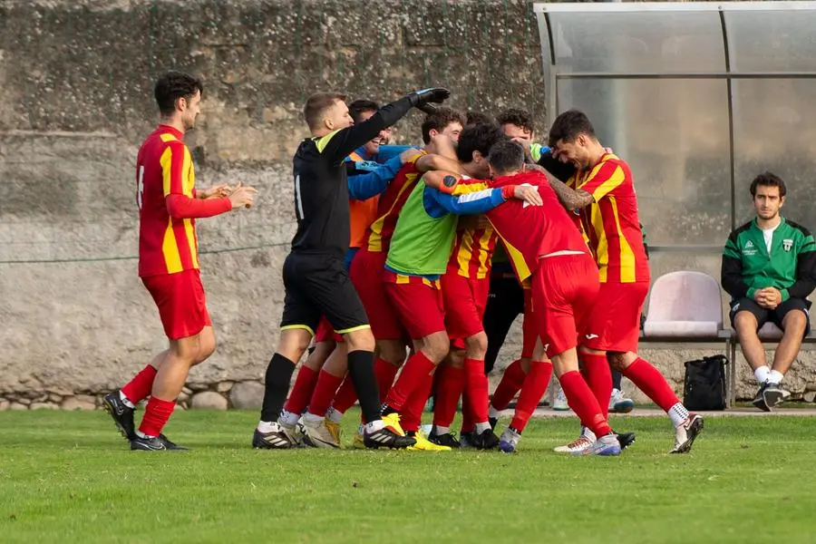 SPORT CALCIO PRIMA CATEGORIA UNITAS COCCAGLIO CHIARI  nella foto  ESULTANZA GOL CARAVAGGI 1-3  13-10-2024 pasquali@newreporter