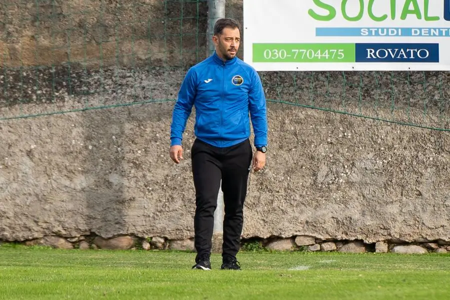 SPORT CALCIO PRIMA CATEGORIA UNITAS COCCAGLIO CHIARI  nella foto ALLENATORE CHIARI SCABELLI LORENZO  13-10-2024 pasquali@newreporter