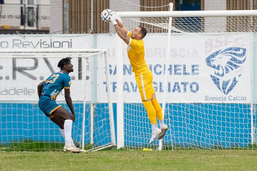 SPORT CALCIO PRIMA CATEGORIA SAN MICHELE TRAVAGLIATO ATLETICO OFFLAGA nella foto PARATA METELLI 13-10-2024 pasquali@newreporter