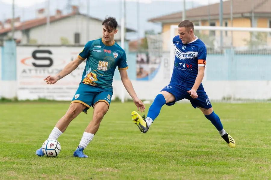 SPORT CALCIO PRIMA CATEGORIA SAN MICHELE TRAVAGLIATO ATLETICO OFFLAGA nella foto BOTTICINI CORRADINI  13-10-2024 pasquali@newreporter