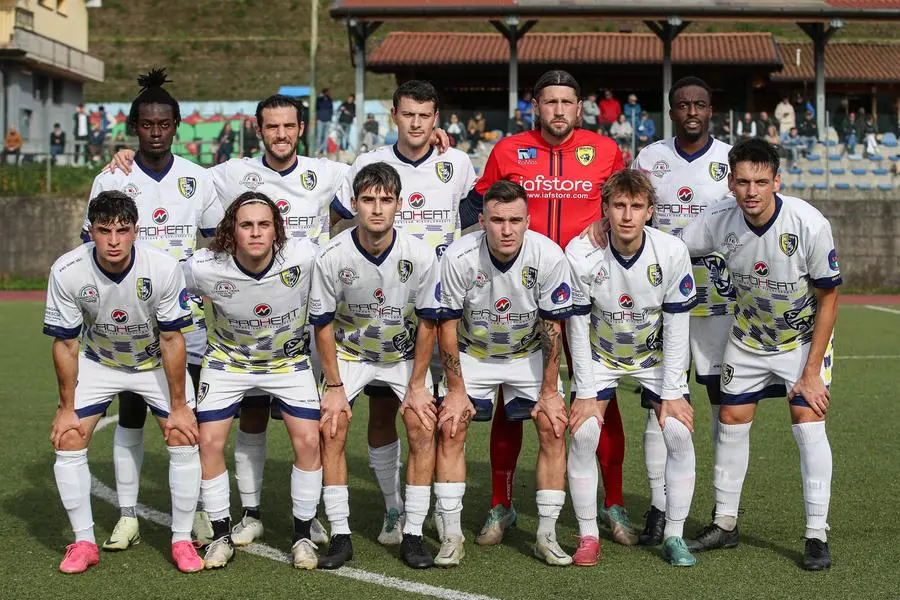 Sport Calcio Lodrino Promozione Lodrino Orsa Iseo nella foto  la formazione dell’Orsa Iseo  13/10/2024@newreporter