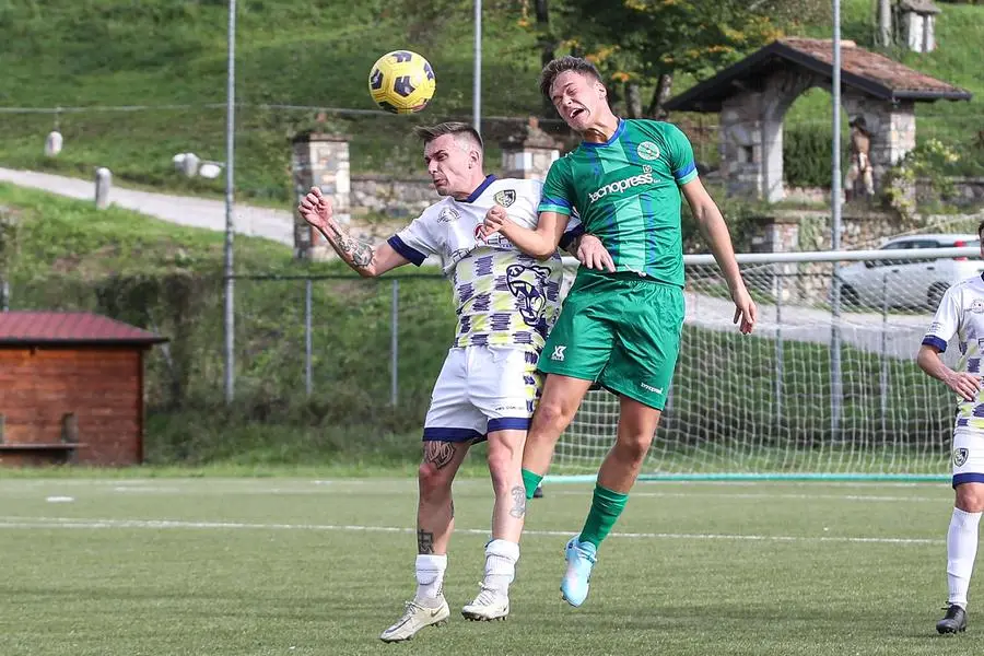 Sport Calcio Lodrino Promozione Lodrino Orsa Iseo nella foto Treccani Lorenzo Nadiri Omar   13/10/2024@newreporter