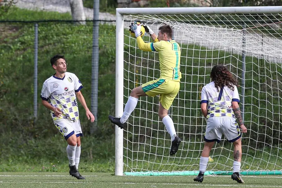 Sport Calcio Lodrino Promozione Lodrino Orsa Iseo nella foto  Franzoni Mattia  13/10/2024@newreporter