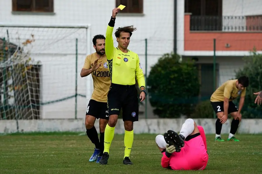 SPORT CALCIO SECONDA CATEGORIA REMEDELLO-GSR CASTELCOVATI NELLA FOTO UN MOMENTO DI GIOCO 13-10-2024 perteghella@newreporter