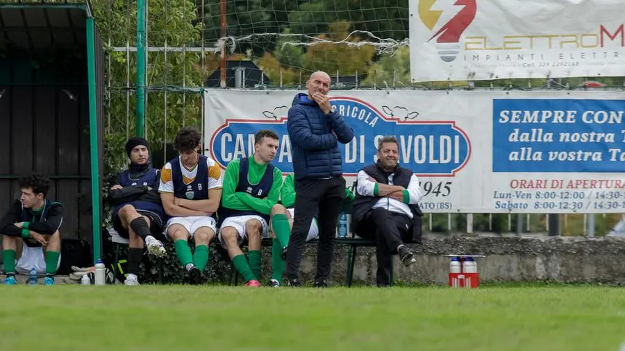 SPORT CALCIO SECONDA CATEGORIA VIRTUS FERALPI LONATO - SANT'ANDREA CONCESIO NELLA FOTO GEROINI ALESSANDRO ALLENATORE VIRTUS FERALPI LONATO 13-10-2024 Marazzani@newreporter 