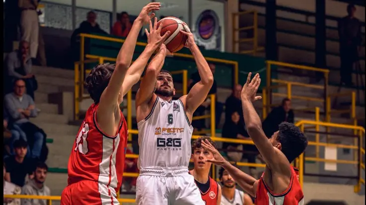 La sfida tra Montichiari e Viadana - Foto/Basket Montichiari