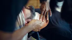 La lunghezza e il taglio della barba devono essere adatte al look e alla forma del viso