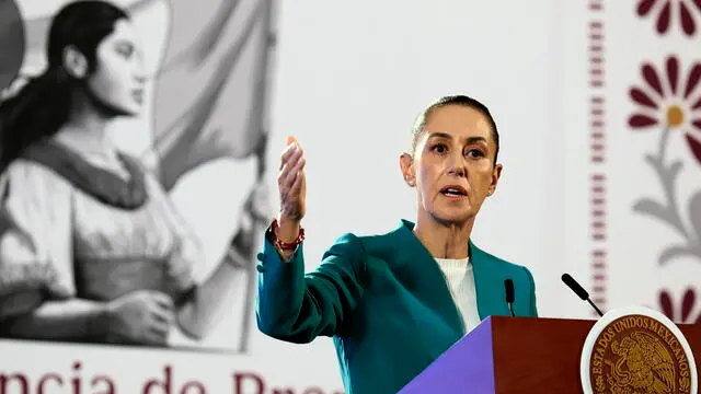 epa11648110 Mexican President Claudia Sheinbaum speaks during her daily press conference at the National Palace in Mexico City, Mexico, 07 October 2024. EPA/Jose Mendez