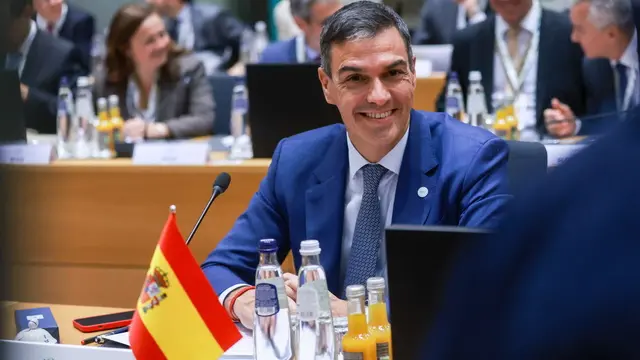 epa11662544 Spain's Prime Minister Pedro Sanchez attends a round table during the EU-Gulf Cooperation Council (GCC) summit in Brussels, Belgium, 16 October 2024. This is the first summit between the EU leaders and the GCC, aiming to develop a closer partnership. The European Union is the second-largest trade partner for the GCC countries, generating â‚¬170 billion in trade in 2023, imports of mineral fuels accounted for over 75% of EU imports from GCC countries. Since 2020, fuel imports have more than tripled mainly due to the armed conflict between Russia and Ukraine. EPA/OLIVIER HOSLET