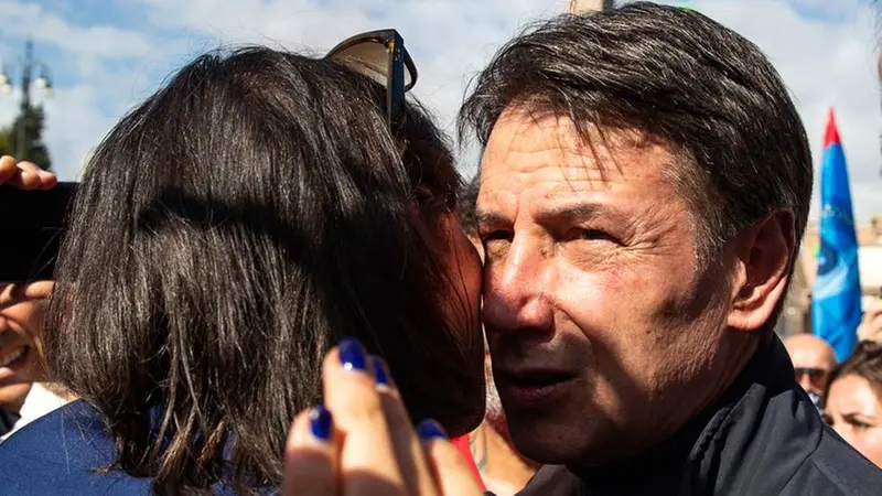 Elly Schlein e Giuseppe Conte, leader di Pd e Movimento 5 Stelle - Foto Ansa/Angelo Carconi © www.giornaledibrescia.it