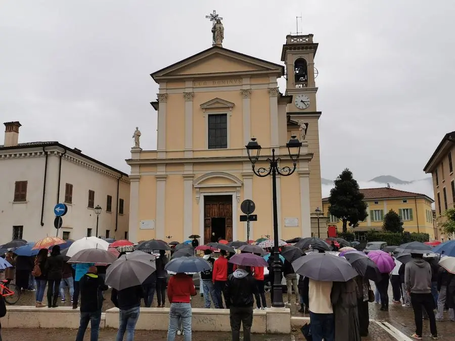 Il funerale di Nicola Faroni