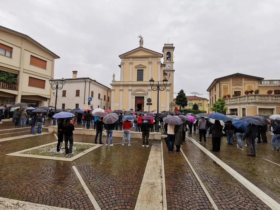 Il funerale di Nicola Faroni