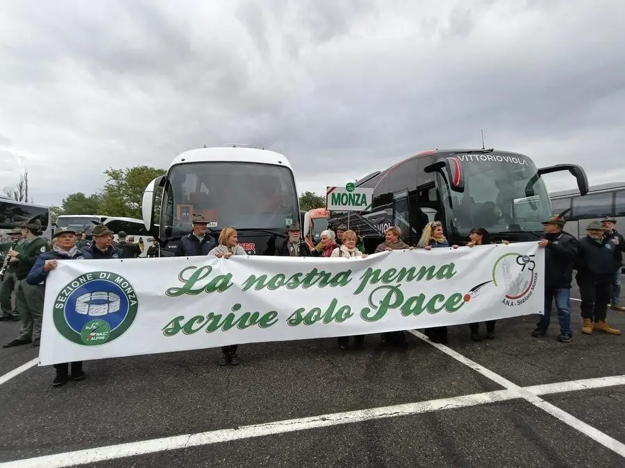 I primi alpini arrivati a Montichiari