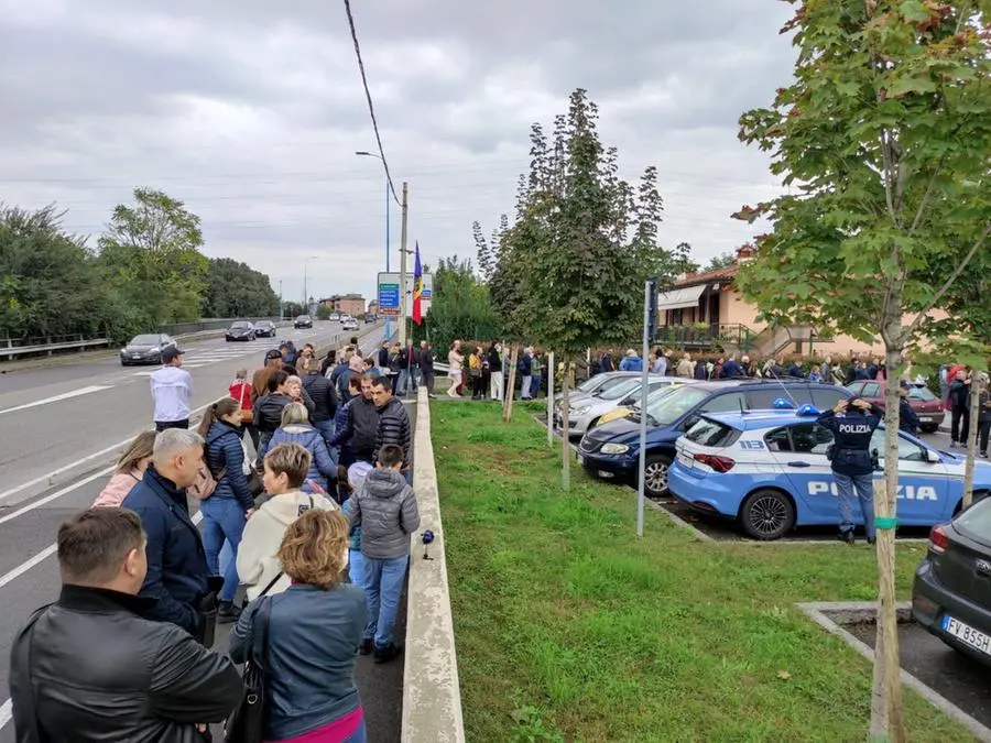 Elezioni Moldavia, la coda alle urne a Brescia