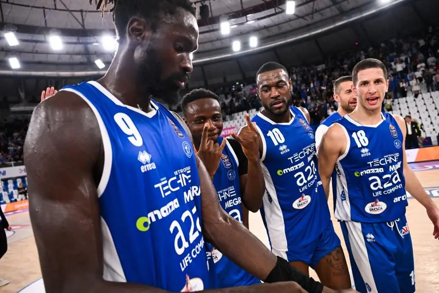 Basket, gli scatti di Germani-Sassari