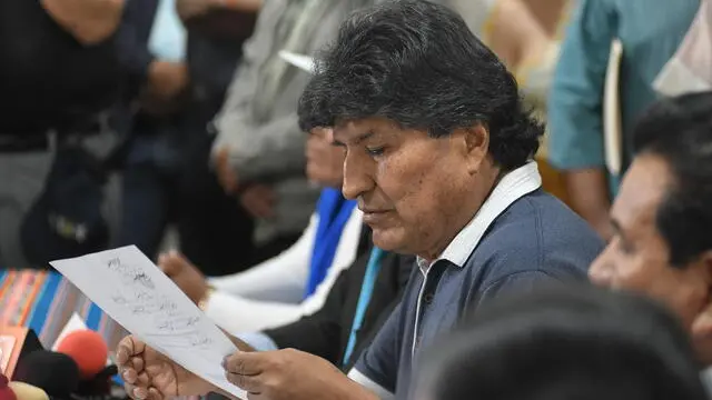 epa11642206 Bolivia former president Evo Morales speaks during a press conference in Cochabamba, Bolivia, 04 October 2024. Morales descredits the four charges against him, one of them for trafficking, smuggling and statutory rape, beside assures that President Luis Arce wants 'extradite' him to USA. Bolivia's Judiciary issued an arrest warrant against former President Evo Morales in connection with a human trafficking case involving a minor, to which a Santa Cruz judge granted an appeal filed by Morales' legal team and turned down the arrest warrant against him. EPA/Jorge Abrego